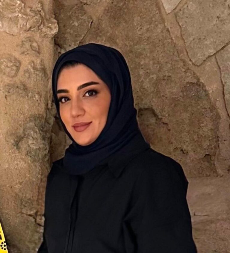 إيمان كريمي – البحرين