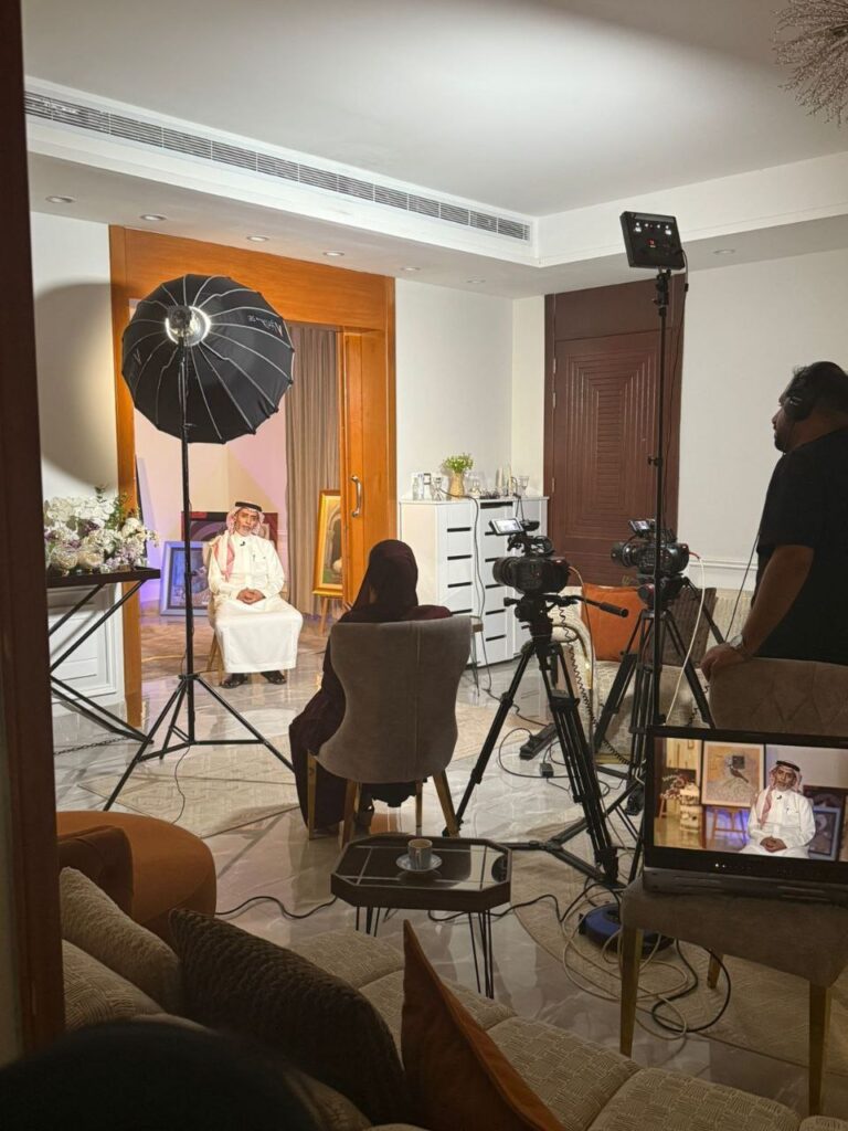 لقاء برنامج ريشة مع الفنان أحمد معوض