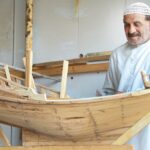 القلافة المصغّرة… إعادة إحياء السفن التراثية في مجسّمات دقيقة